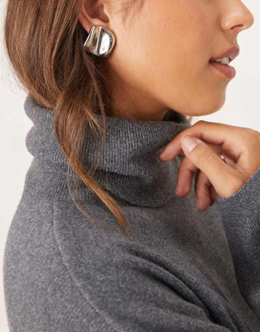 DESIGN Stud Earrings With Abstract Design In Silver Tone