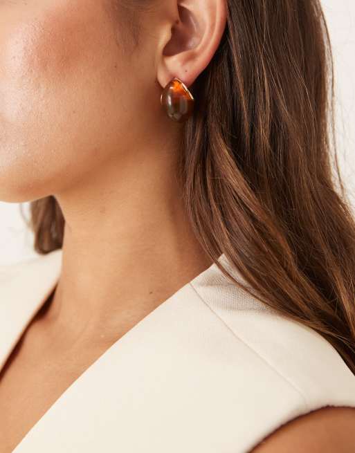 DESIGN Stud Earrings With Burgundy Resin In Gold Tone