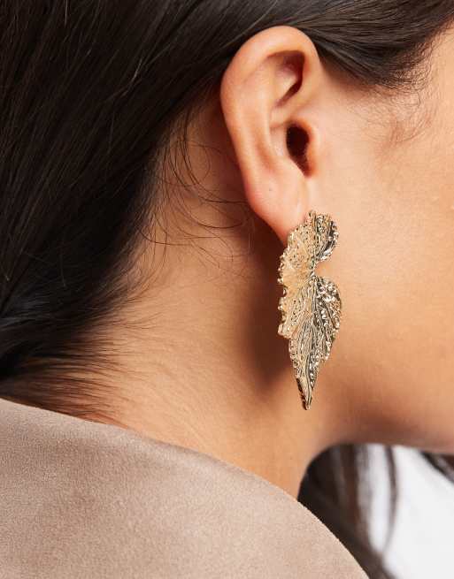 DESIGN Stud Earrings With Leaf Design In Textured Gold Tone