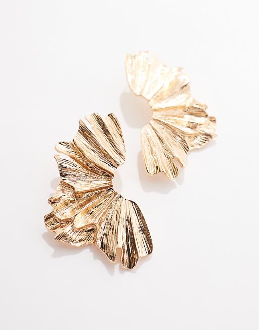 DESIGN Stud Earrings With Petal Detail In Gold Tone