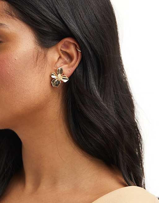 DESIGN Stud Earrings With Small Floral Design In Gold Tone