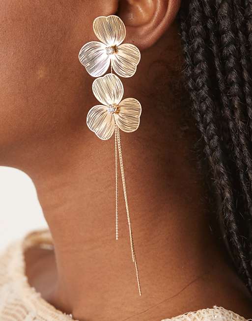 DESIGN stud wire floral earrings with chain drop tassel in gold tone