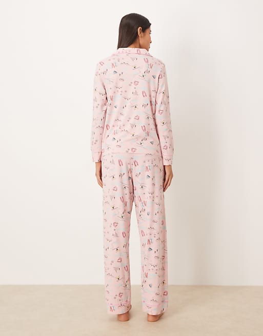 DESIGN Super Soft Long Sleeve Shirt & Trouser Pyjama Set With Contrast Piping In Ski Print