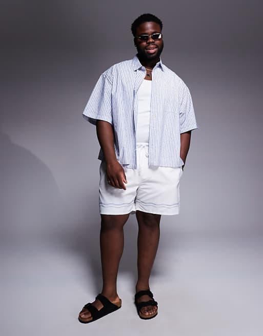DESIGN Swim Shorts In Mid Length In Stone With Border Print