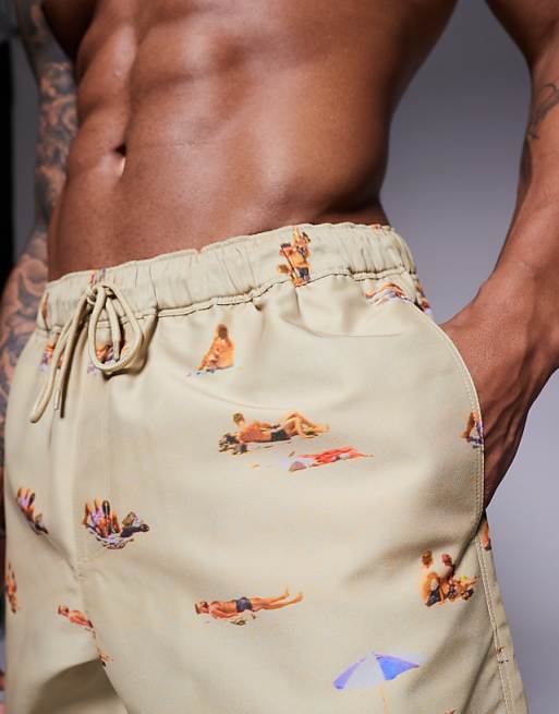 DESIGN Swim Shorts In Short Length With Beach Print In Stone