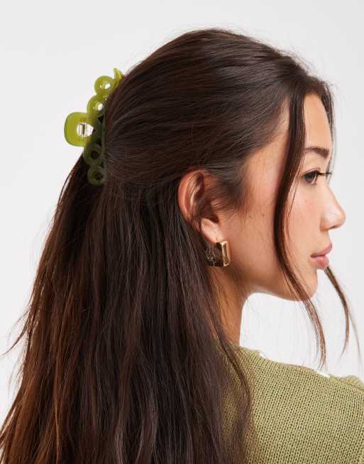 DESIGN Swirly Hair Claw In Olive