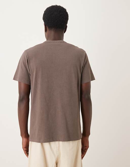 DESIGN T-shirt With High Build City Graphic In Washed Brown