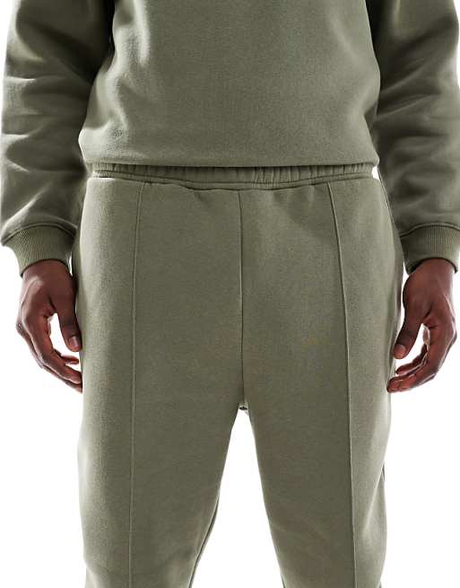 DESIGN Tapered Jogger With Pin Tuck In Green