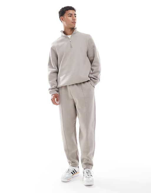 DESIGN tapered jogger with pin tuck in grey