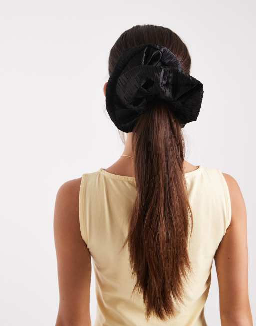 DESIGN Textured Plisse Super Oversized Scrunchie In Black