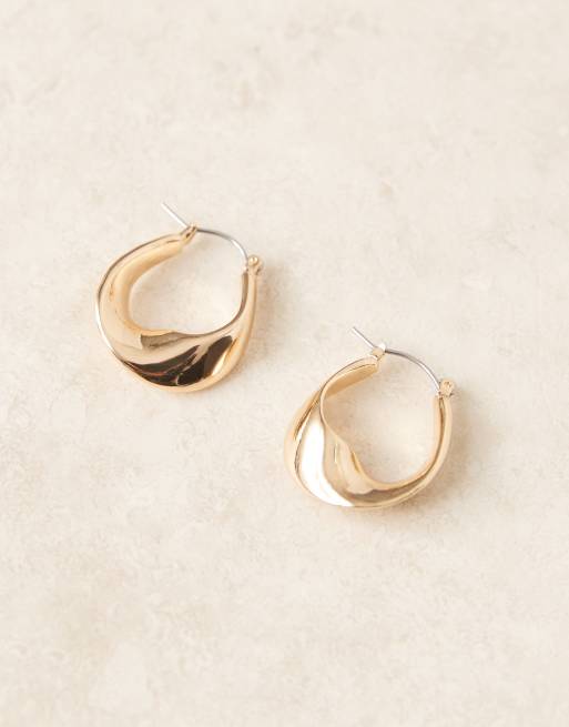 DESIGN Twist Hoops Earrings In Gold Tone