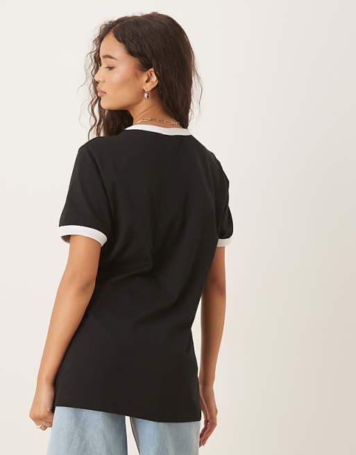 DESIGN Unisex Gola Regular Fit T-shirt With Stripe Detail In Black