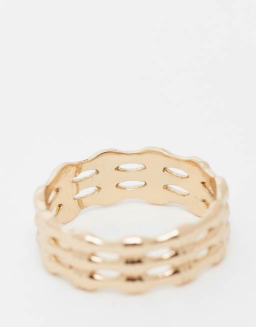 DESIGN Watch Chain Ring In Gold Tone