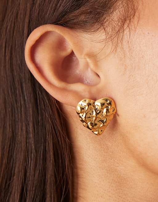 DESIGN waterproof stainless steel stud earrings with textured heart design in gold tone