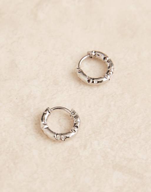 DESIGN waterproof stainless steel textured hoops in silver tone