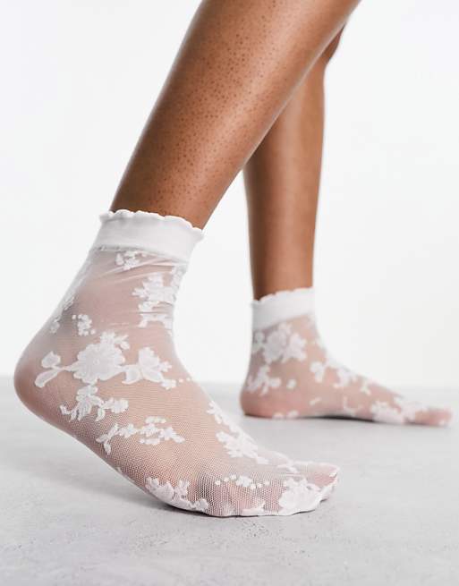 DESIGN White Lace Sock