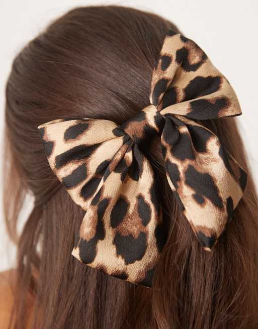 DESIGN Wide Hair Bow Clip In Leopard Print