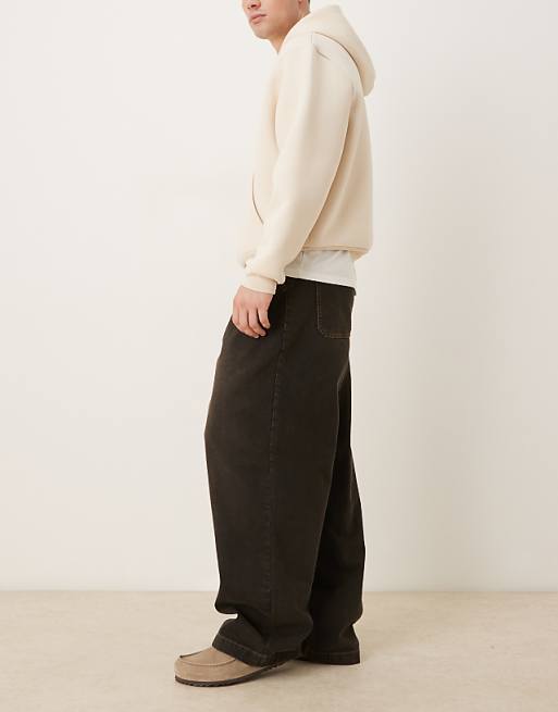 DESIGN Wide Leg Jeans In Brown Wash With Pleats And Belt