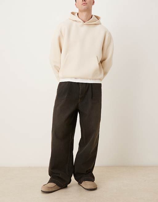 DESIGN wide leg jeans in brown wash with pleats and belt