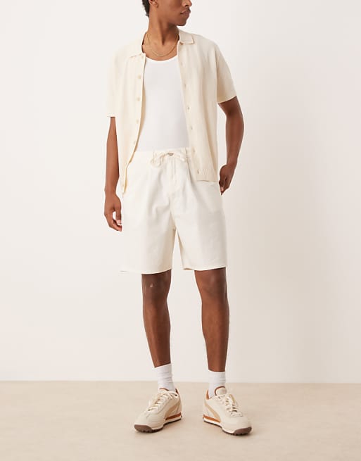 DESIGN Wide Mid Length Pleated Shorts With Drawstring In White
