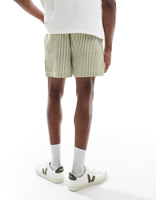 DESIGN Wide Shorter Length Short In Green And White Stripe