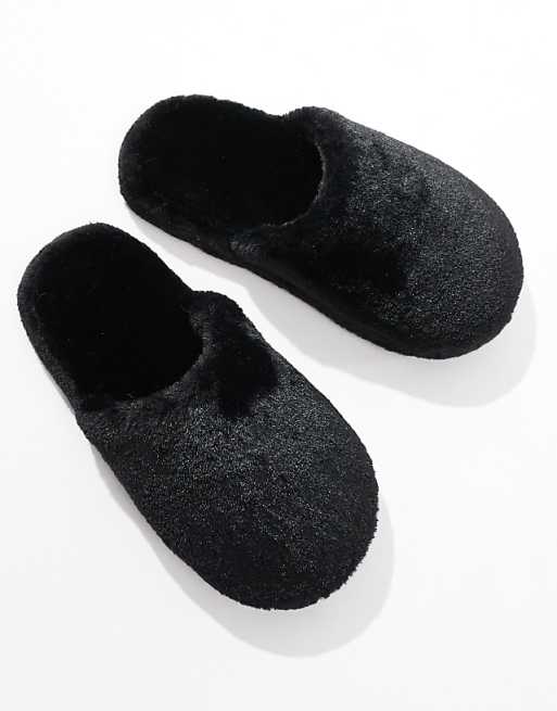 DESIGN Zina Closed Toe Slippers In Black