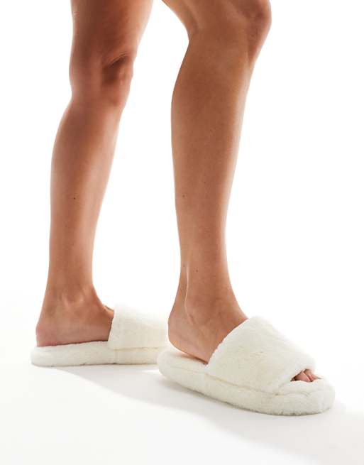 DESIGN Zofia mule slippers in cream fur