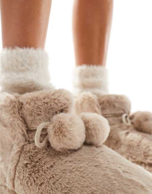 DESIGN Zyla Pom Pom Bootie Slippers In Mink
