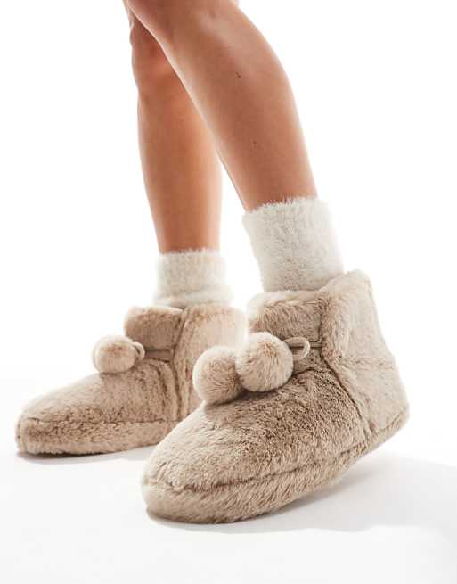 DESIGN Zyla pom pom bootie slippers in mink