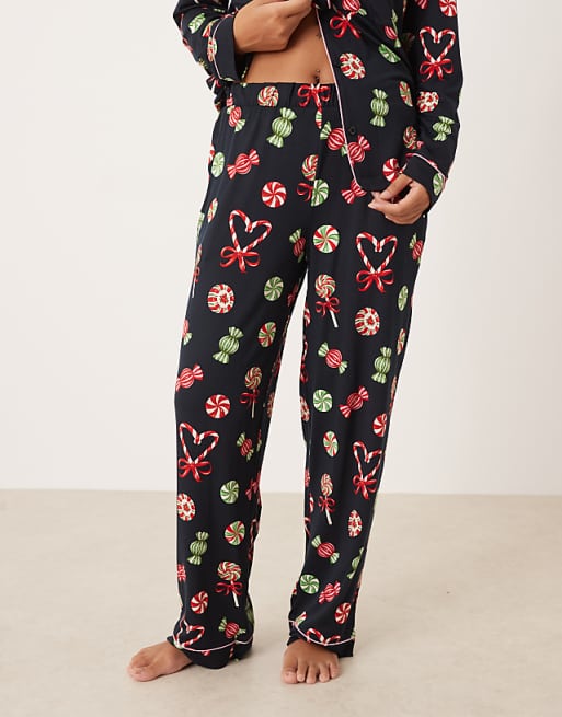 Chelsea Peers Petite Poly Long Sleeve Revere Pyjama Set In Christmas Candy Print