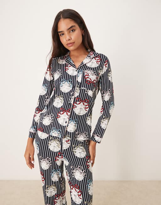 Chelsea Peers Poly Long Sleeve Revere Pyjama Set In Christmas Disco Ball Print