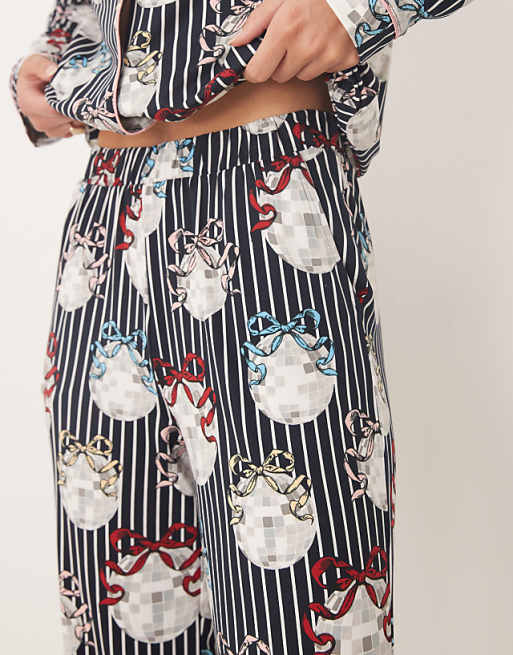 Chelsea Peers Tall Poly Long Sleeve Revere Pyjama Set In Christmas Disco Ball Print