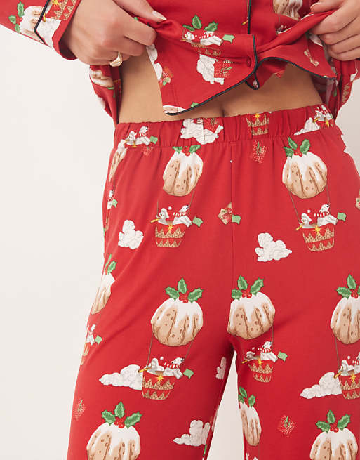 Chelsea Peers Tall Poly Long Sleeve Revere Pyjama Set In Christmas Pudding Balloon Print