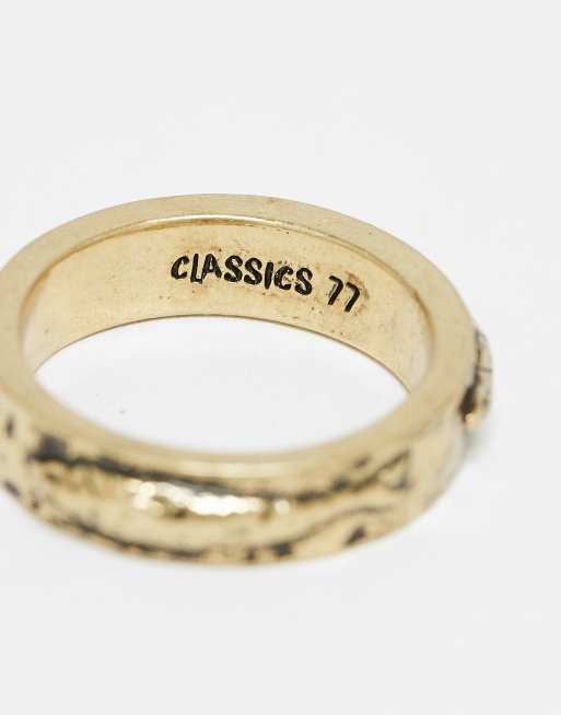 Classics 77 Fish Engraved Band Ring In Vintage Gold