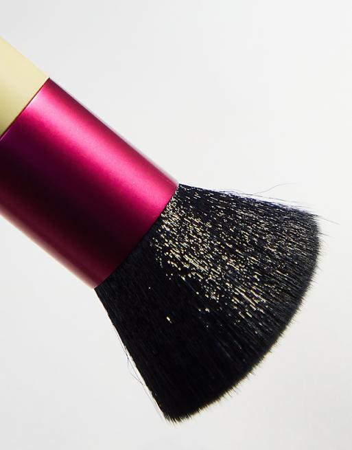 Coco & Eve Sunny Honey Kabuki Brush