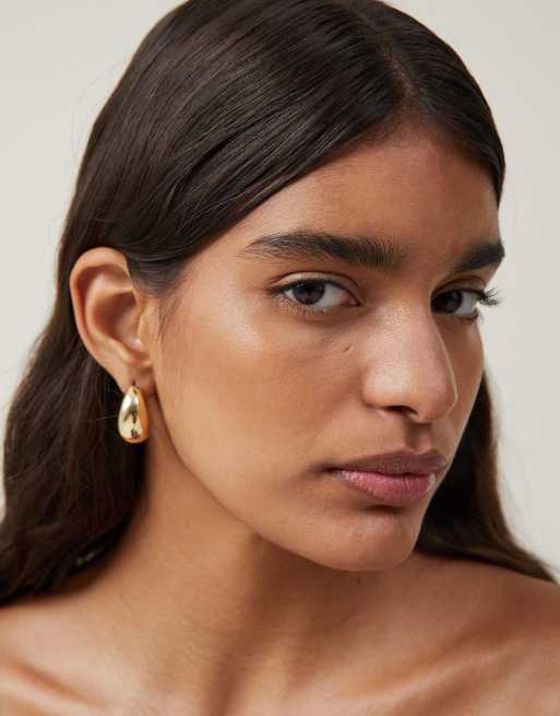 Cotton On Mid Charm Earring In Gold