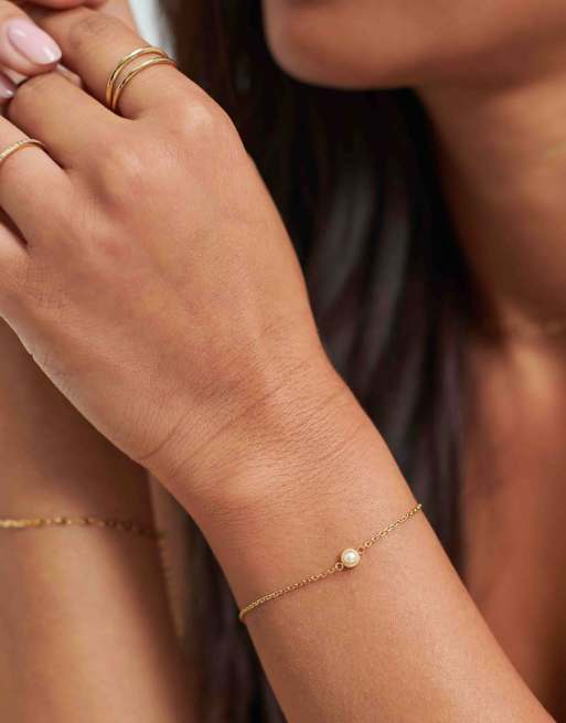 D.LOUISE Dainty Waterproof Pearl Bracelet In Gold