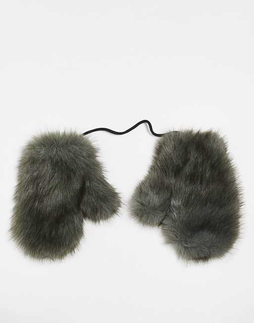 Daisy Street faux fur mittens in dark green