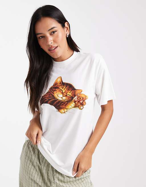 Daisy Street oversized cat nap t-shirt in white