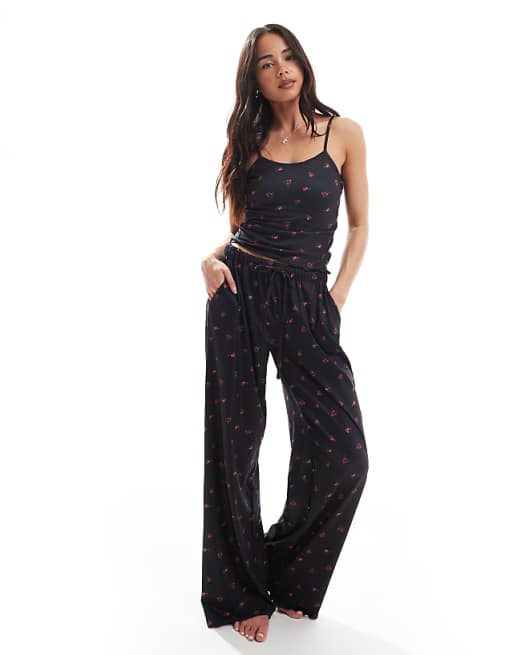Daisy Street Red Ditsy Floral Pyjama Vest In Black