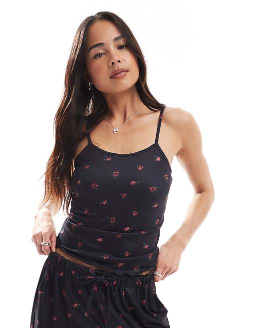 Daisy Street red ditsy floral pyjama vest in black