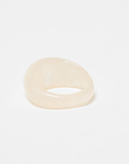 DesignB London Chunky Resin Ring In Cream
