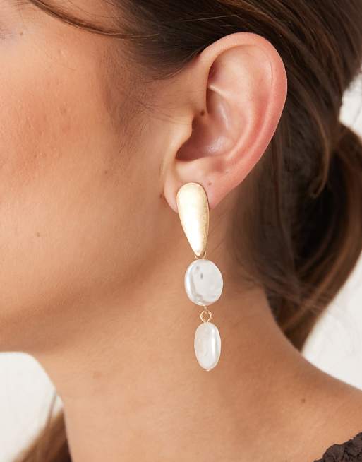 DesignB London double pearl drop stud earrings in brushed gold