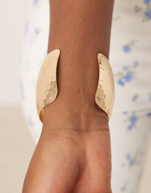 DesignB London Hammered Open Cuff Bangle In Gold