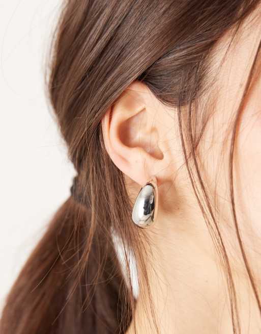 DesignB London Irregular Hoop Earrings In Silver