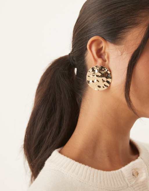 DesignB London Molten Disc Stud Earrings In Gold