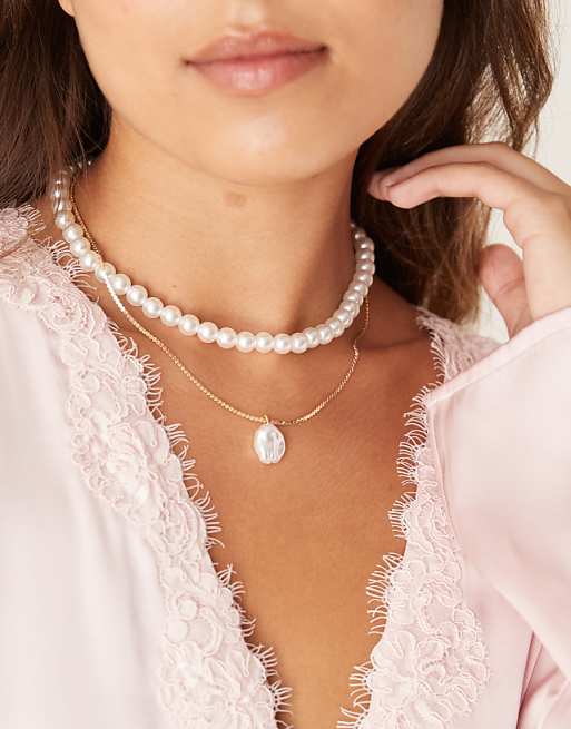 DesignB London multirow pearl and pendant necklace in gold