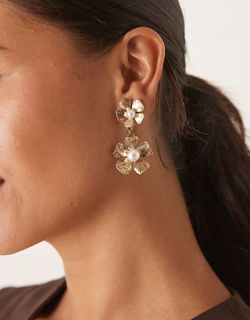 DesignB London pearl and flower drop earrings in gold