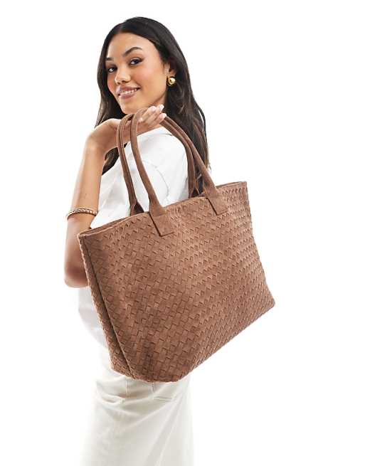 Glamorous large faux suede woven shoulder bag in light brown