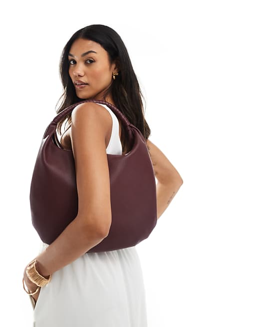 Glamorous large shoulder bag in burgundy